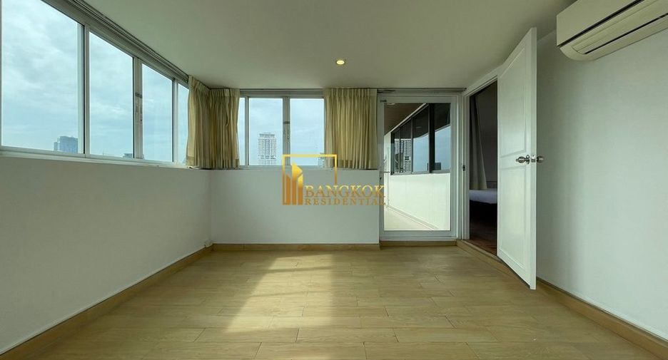 À louer 4 chambres appartement à Watthana, Bangkok