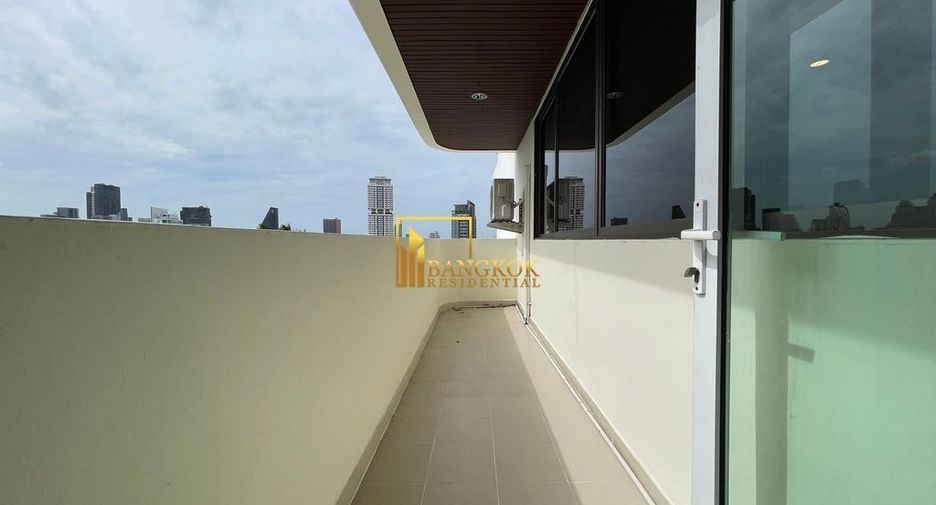À louer 4 chambres appartement à Watthana, Bangkok