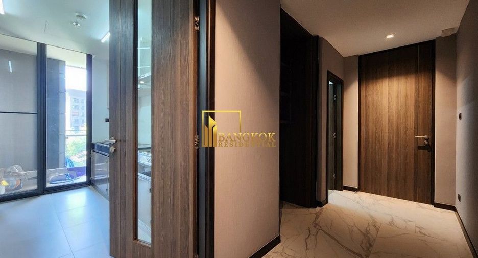 For rent 3 bedrooms apartment in Khlong Toei, Bangkok