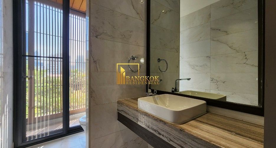 For rent 3 bedrooms apartment in Khlong Toei, Bangkok