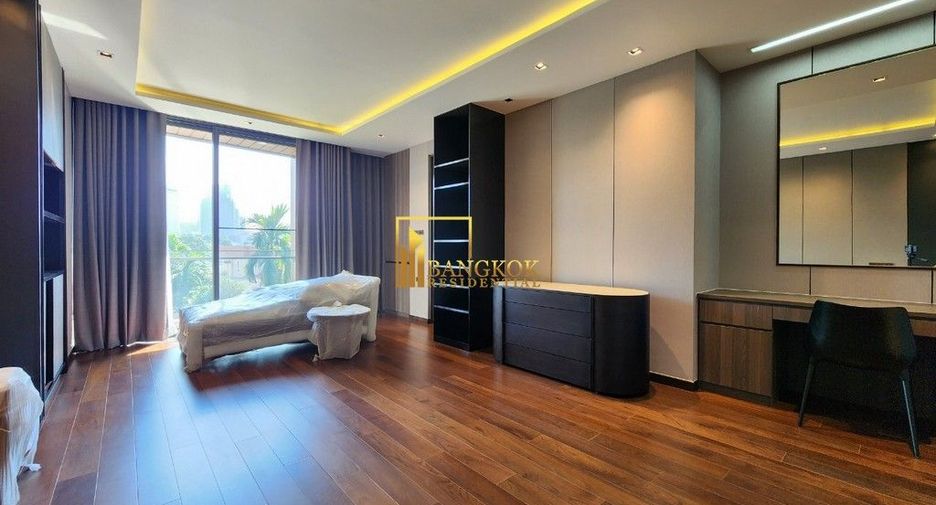 For rent 3 bedrooms apartment in Khlong Toei, Bangkok