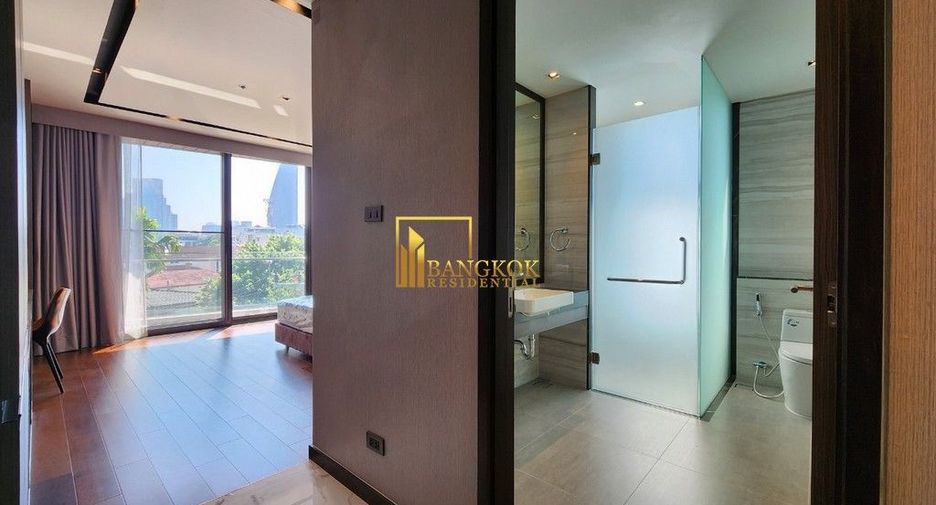 For rent 3 bedrooms apartment in Khlong Toei, Bangkok