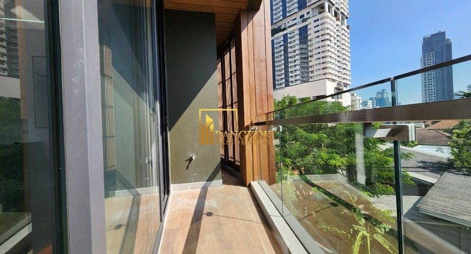 For rent 3 bedrooms apartment in Khlong Toei, Bangkok