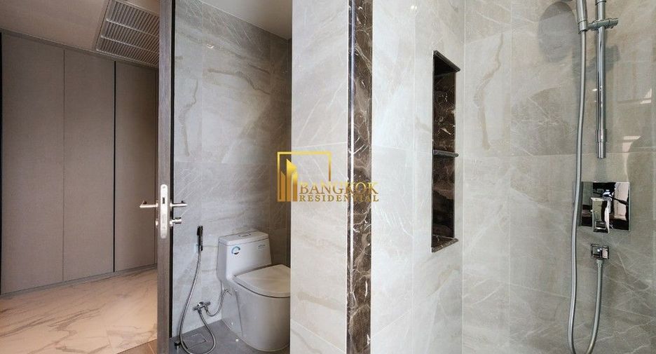 For rent 3 bedrooms apartment in Khlong Toei, Bangkok