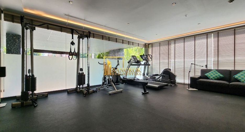 For rent 3 bedrooms apartment in Khlong Toei, Bangkok