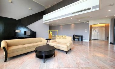 À louer 4 chambres appartement avec services à Sathon, Bangkok