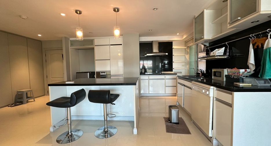 Wohnung zum Kauf mit 2 Zimmer in Yan Nawa, Bangkok