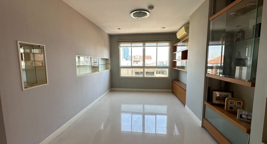 Wohnung zum Kauf mit 2 Zimmer in Yan Nawa, Bangkok