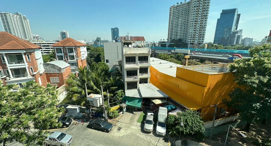 Wohnung zum Kauf mit 2 Zimmer in Yan Nawa, Bangkok