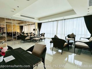 For rent 3 bedrooms condo in Bang Kho Laem, Bangkok