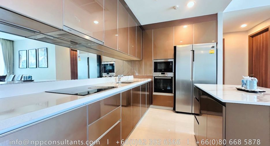 For rent 3 bedrooms condo in Bang Kho Laem, Bangkok