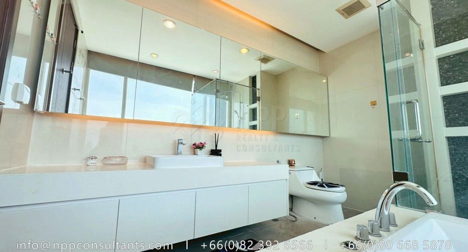For rent 3 bedrooms condo in Bang Kho Laem, Bangkok