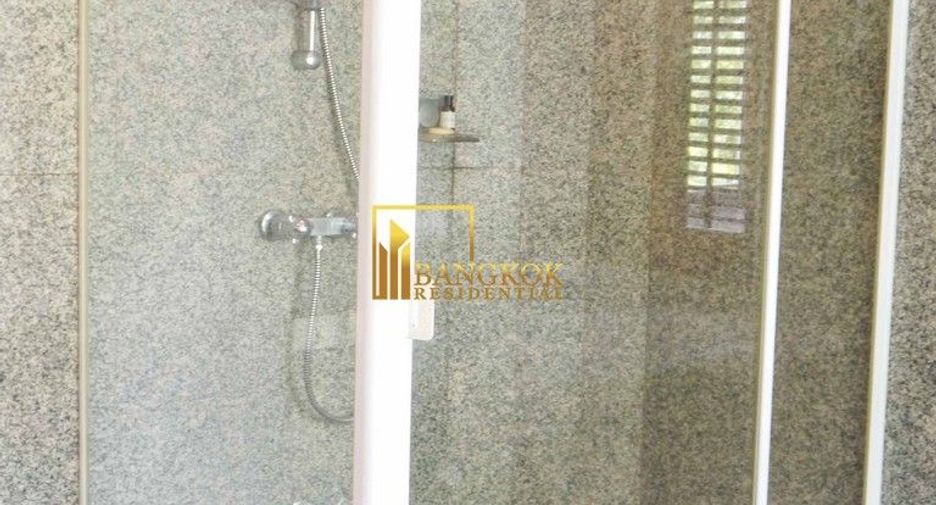 For rent 5 bedrooms house in Watthana, Bangkok