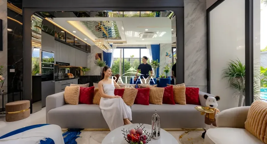 À vendre 5 chambres villa à Bang Lamung, Chonburi
