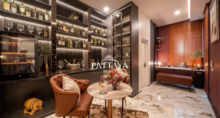 À vendre 5 chambres villa à Bang Lamung, Chonburi