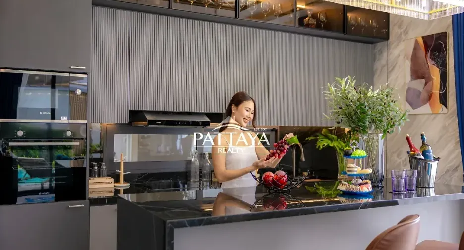 À vendre 5 chambres villa à Bang Lamung, Chonburi