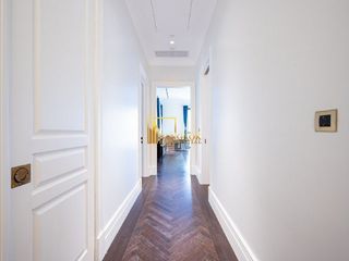 For rent 2 bedrooms condo in Pathum Wan, Bangkok