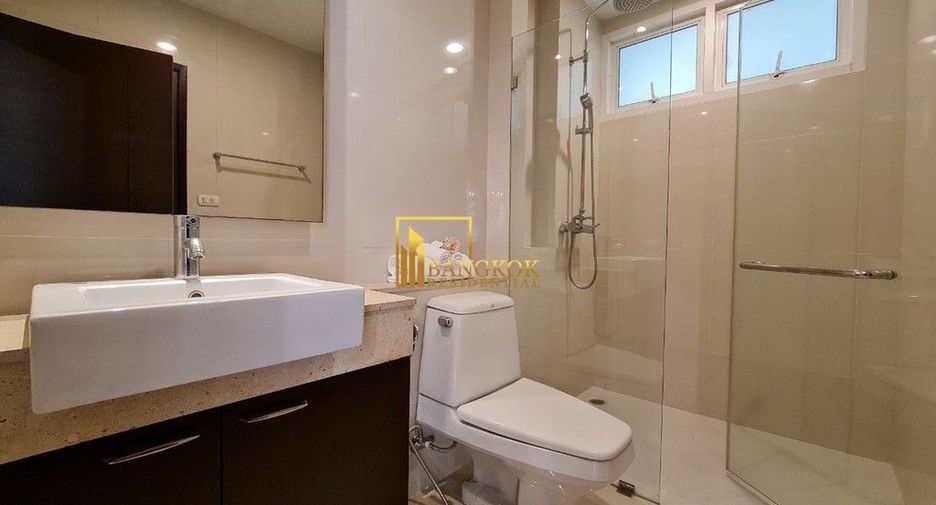 For rent 4 bedrooms apartment in Watthana, Bangkok