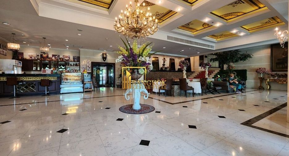 For rent 4 bedrooms apartment in Watthana, Bangkok
