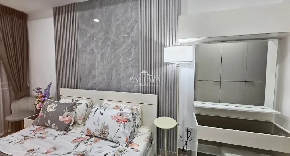 For sale 1 bed condo in Bang Lamung, Chonburi