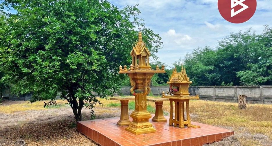 Casa en venta de 4 habitaciones en Doem Bang Nang Buat, Suphan Buri