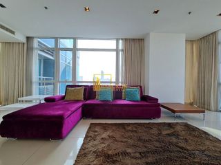 For rent 4 bedrooms condo in Pathum Wan, Bangkok