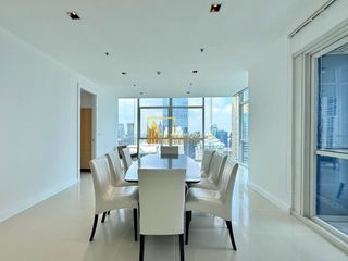 For rent 4 bedrooms condo in Pathum Wan, Bangkok