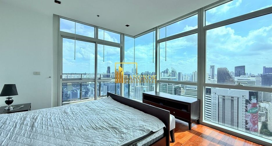For rent 4 bedrooms condo in Pathum Wan, Bangkok