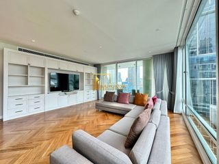 For rent 4 bedrooms condo in Pathum Wan, Bangkok