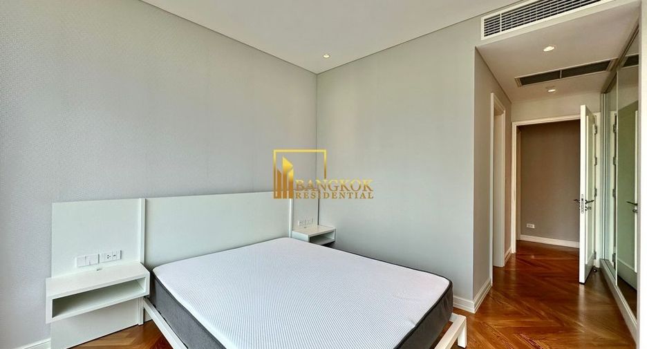 For rent 4 bedrooms condo in Pathum Wan, Bangkok