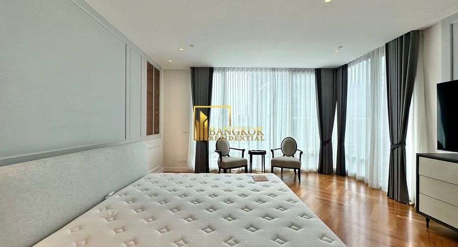 For rent 4 bedrooms condo in Pathum Wan, Bangkok