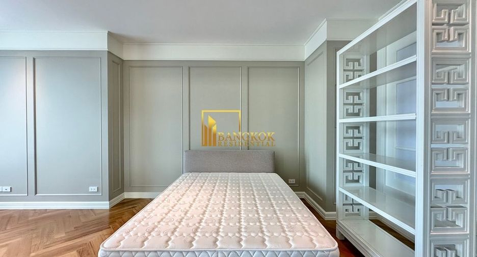 For rent 4 bedrooms condo in Pathum Wan, Bangkok