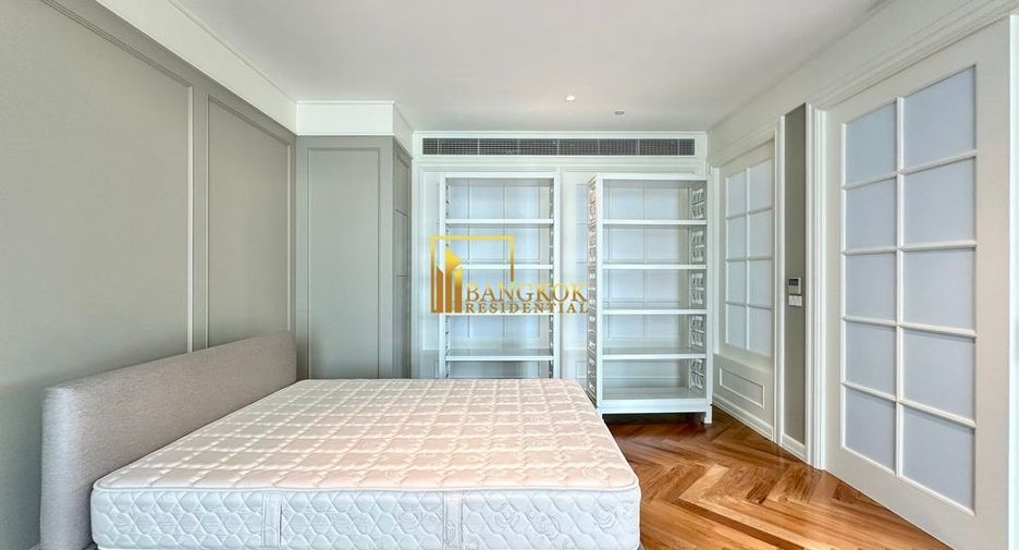 For rent 4 bedrooms condo in Pathum Wan, Bangkok
