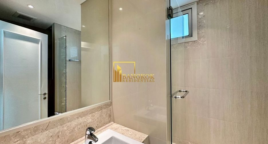 For rent 4 bedrooms condo in Pathum Wan, Bangkok