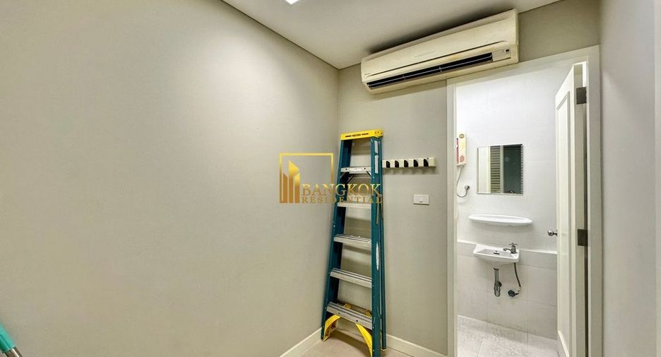 For rent 4 bedrooms condo in Pathum Wan, Bangkok