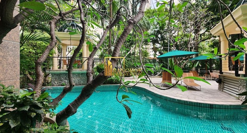 For rent 4 bedrooms condo in Pathum Wan, Bangkok