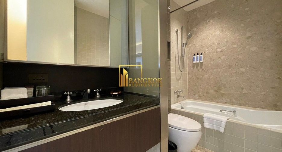 For rent 2 ベッドルーム serviced apartment in Khlong Toei, Bangkok