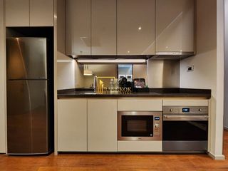For rent 2 ベッドルーム serviced apartment in Pathum Wan, Bangkok