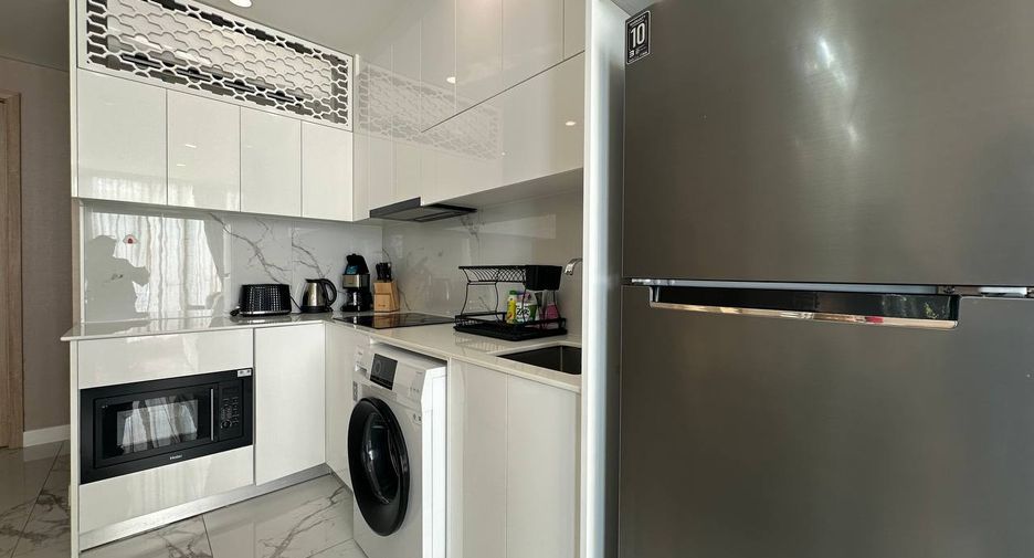 Condo en alquiler de 2 habitaciones en Bang Lamung, Chonburi