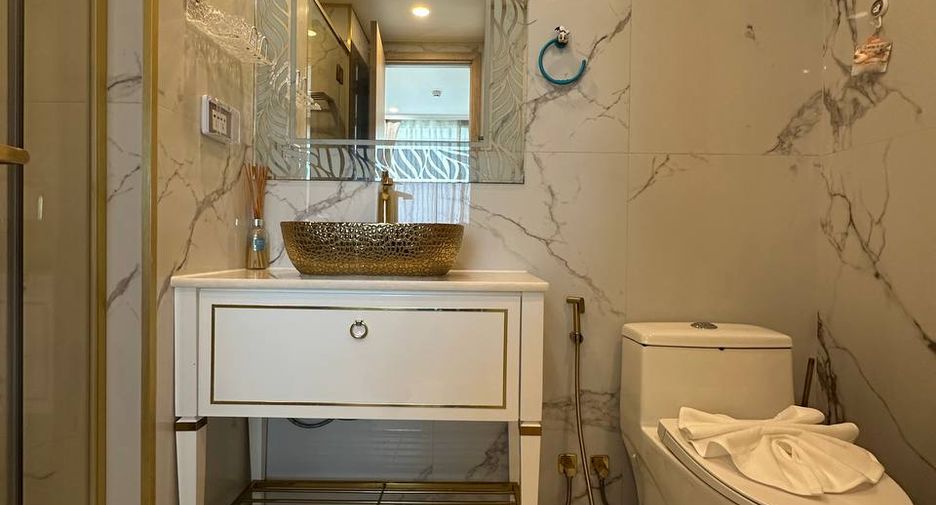 Condo en alquiler de 2 habitaciones en Bang Lamung, Chonburi
