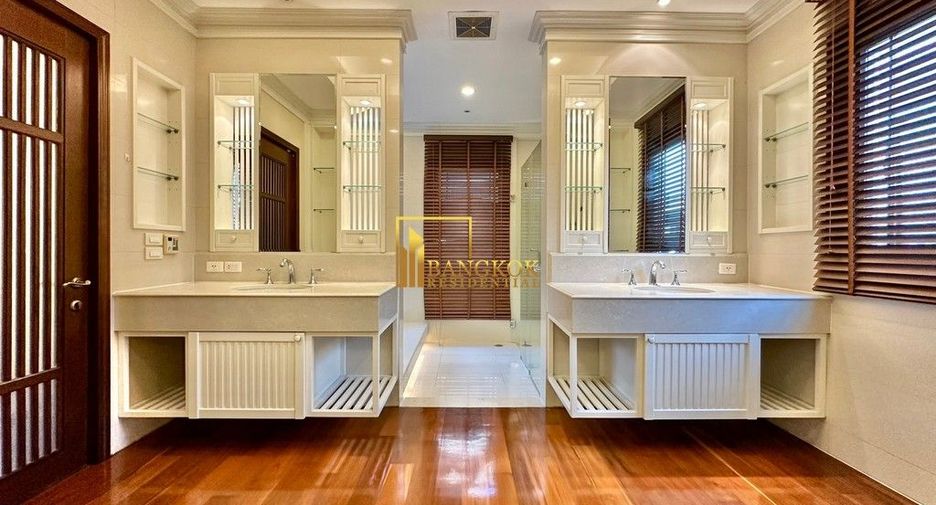 Villa zur Miete mit 4 Zimmer in Yan Nawa, Bangkok