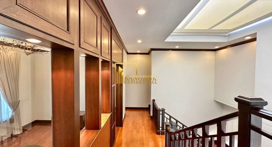Villa zur Miete mit 4 Zimmer in Yan Nawa, Bangkok