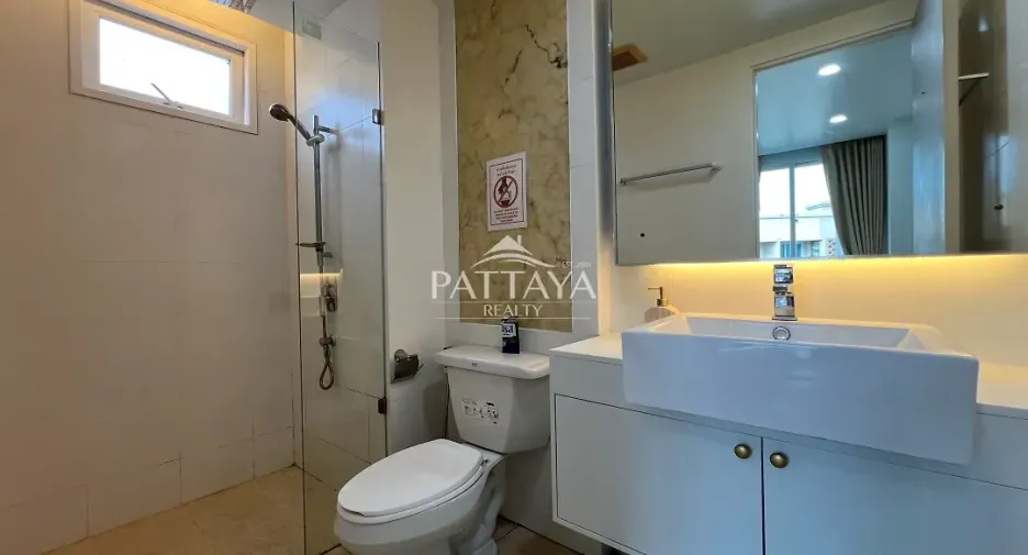 Wohnung zur Miete und zum Kauf mit 1 Zimmer in Bang Lamung, Chonburi