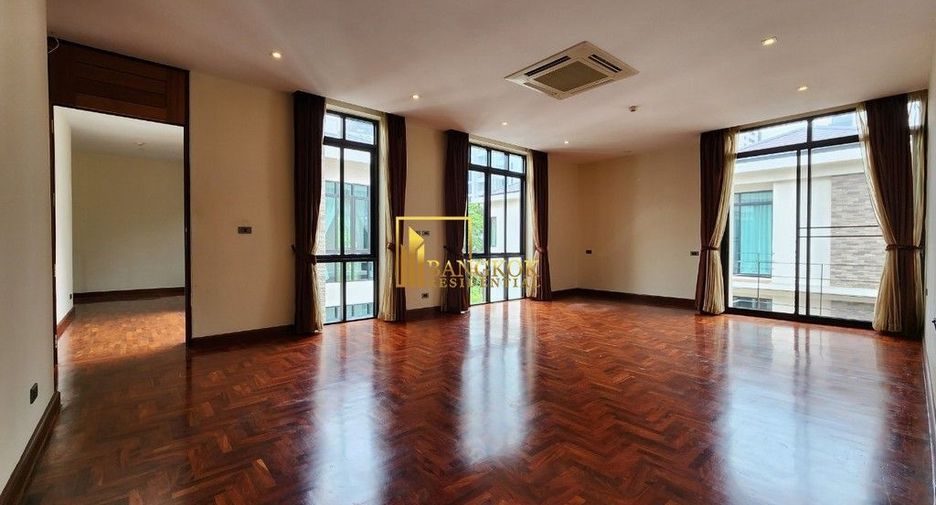 For rent 4 ベッドルーム villa in Khlong Toei, Bangkok