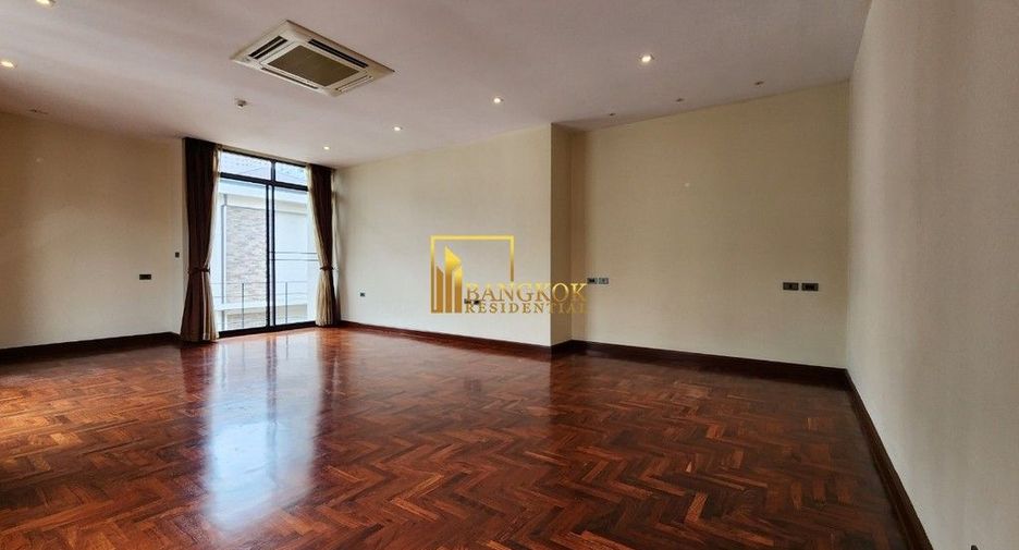 For rent 4 ベッドルーム villa in Khlong Toei, Bangkok