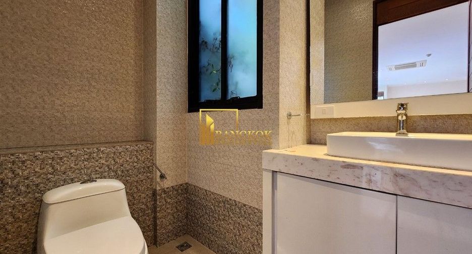 For rent 4 ベッドルーム villa in Khlong Toei, Bangkok