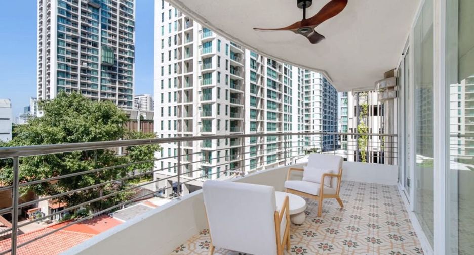 Condo en venta de 4 habitaciones en Watthana, Bangkok