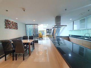 For rent 4 bedrooms condo in Watthana, Bangkok