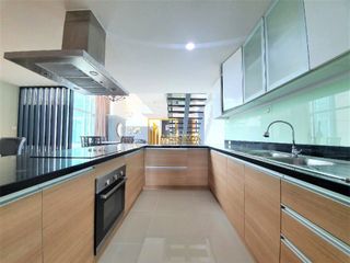 For rent 4 bedrooms condo in Watthana, Bangkok