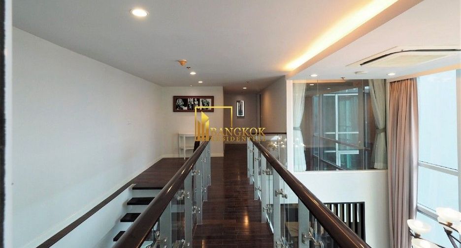 Condo en alquiler de 4 habitaciones en Watthana, Bangkok